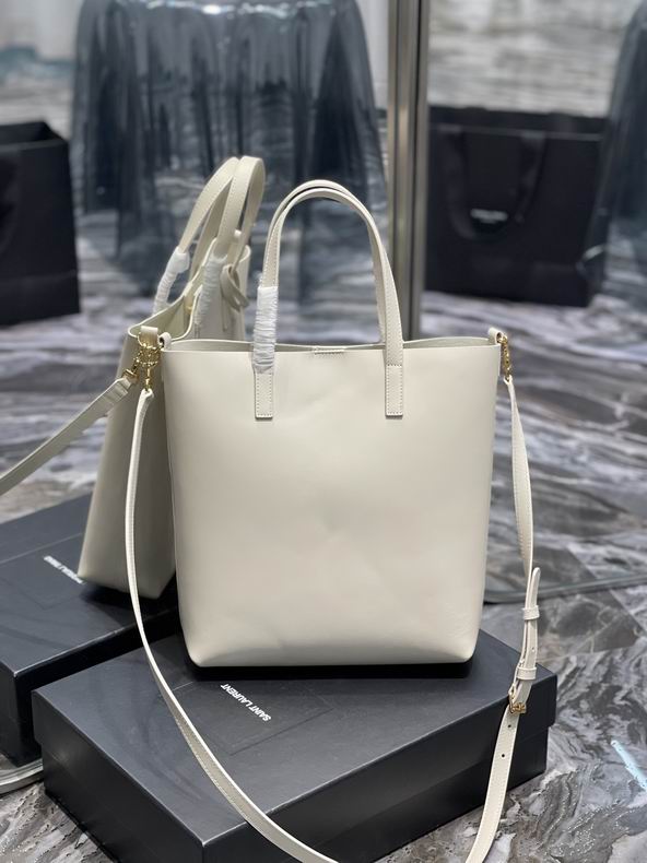 600307  25x28x8 cm wf